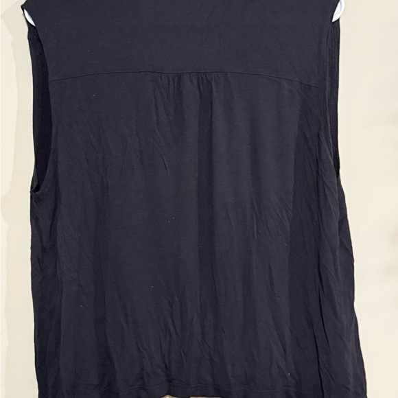 Simons Black Sleeveless Button Down Shirt - Picture 3 of 4